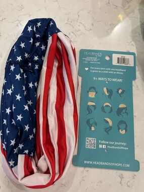 ❤️🤍💙NWT Headbands of Hope Women’s American Flag Tube Turban Headband❤️🤍💙